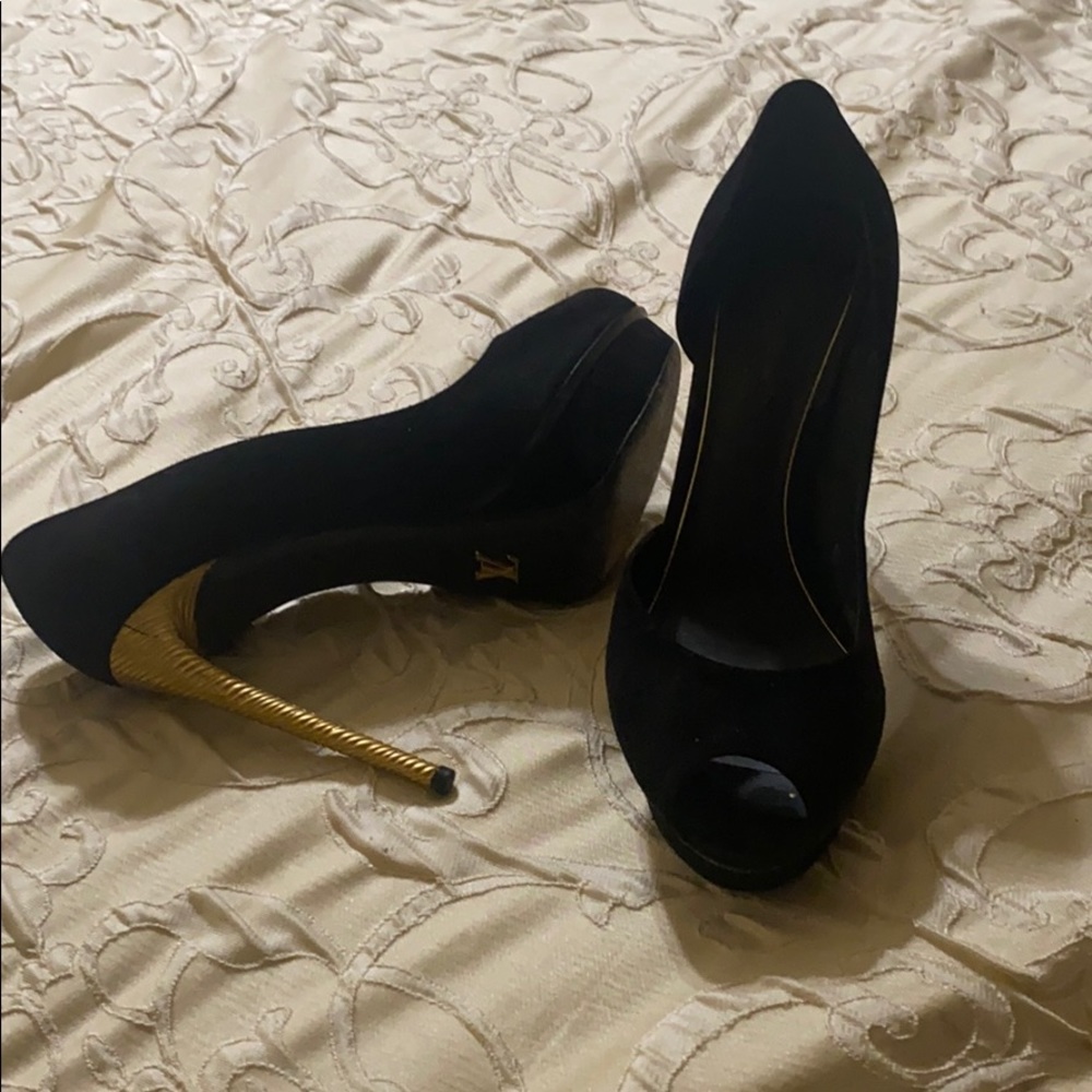 Louis Vuitton pumps - Picture 2 of 4